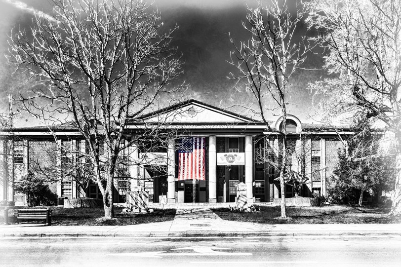 Whitley County Courthouse Flag 8292sm